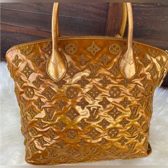 Limited Edition 2011 LOUIS VUITTON Monogram Fascination Lockit - Picture 4 of 15